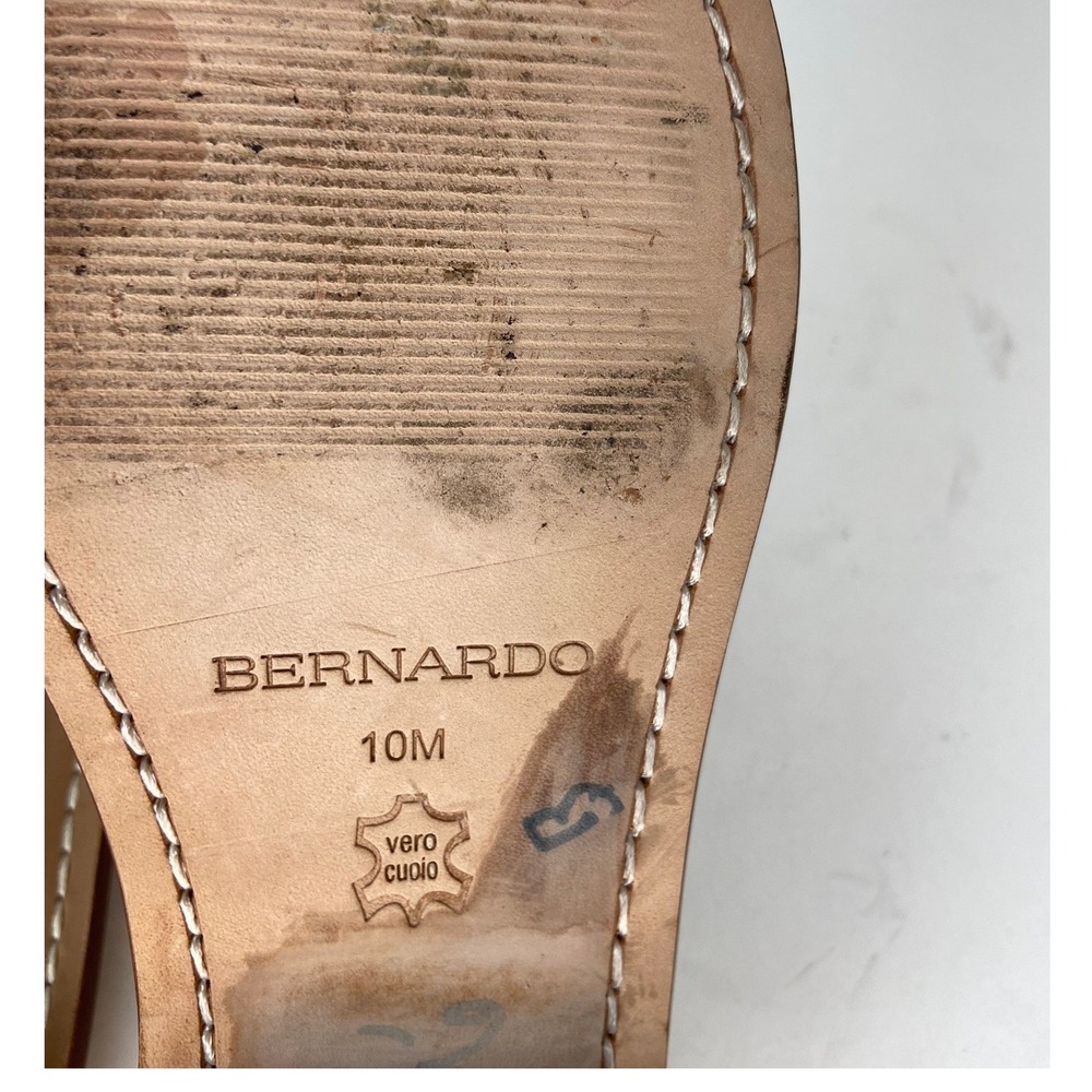 Bernardo Tia Women' Leather Sandals Size 10M Thong Toe Loop Metallic Silver Boho - Picture 9 of 10
